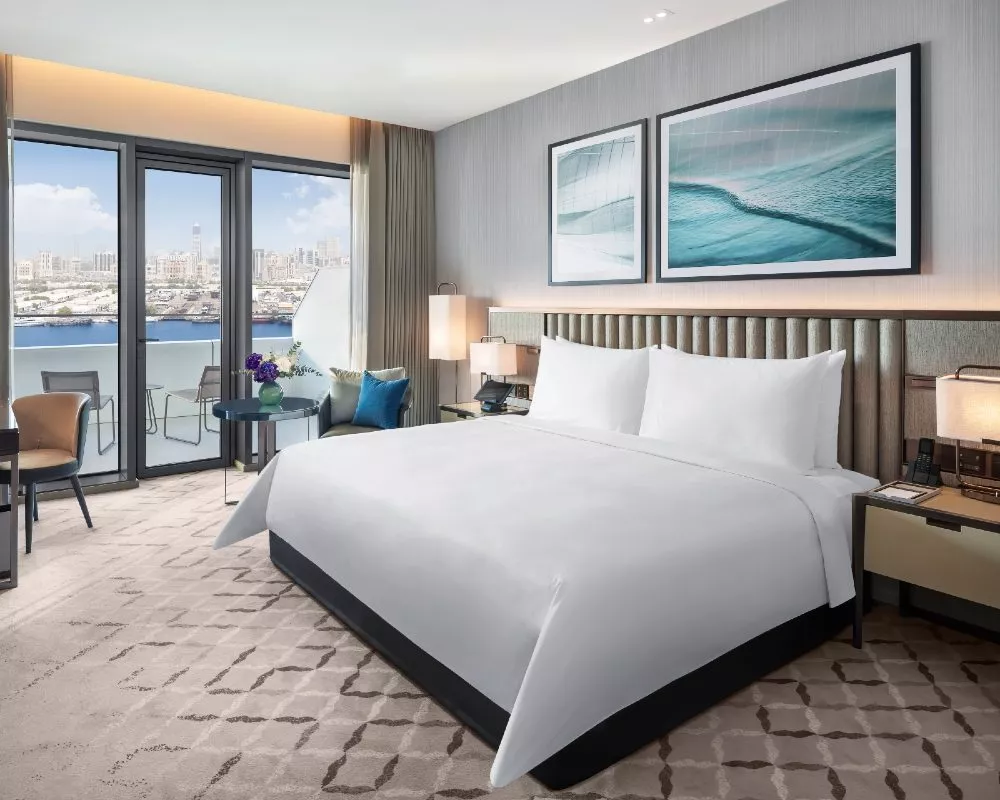 ADGCH_RoomsSuites_DeluxeRoom